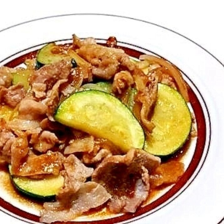 豚肉とズッキーニの炒め物